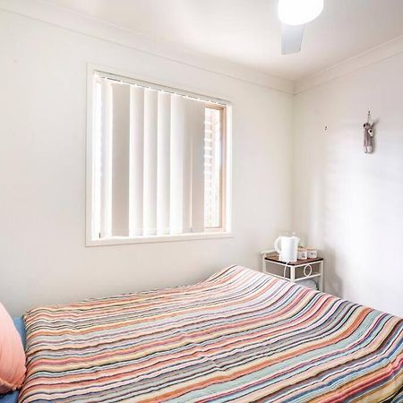 Room With Separate Bath In Shared Homestay 레드클리프 외부 사진