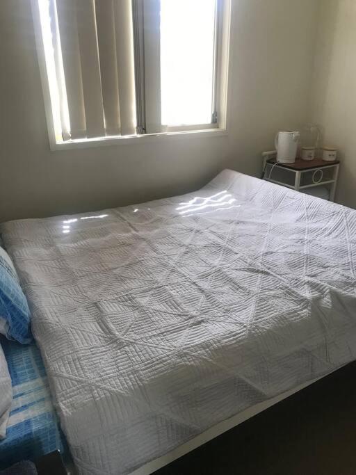 Room With Separate Bath In Shared Homestay 레드클리프 외부 사진